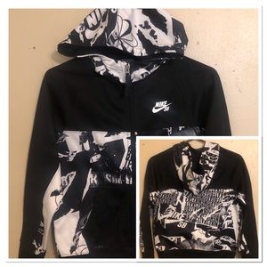 Nike Hoodie Sip Up Size 10-12 M